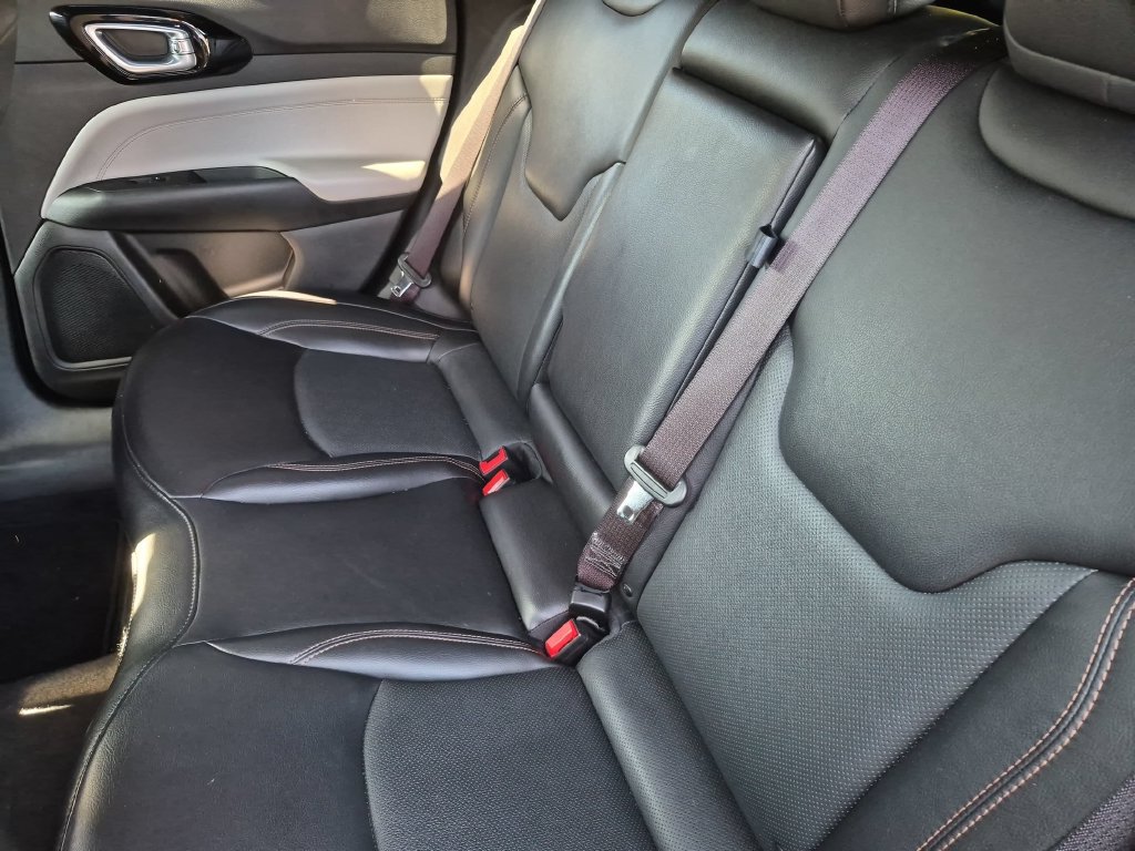 Used 2023 Jeep Compass Limited AWD/4WD image 18