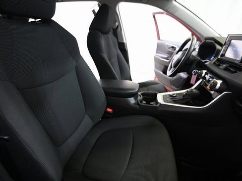 Used 2020 Toyota RAV4 LE image 26