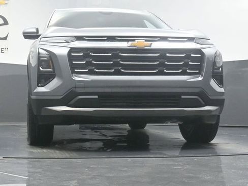 New 2026 Chevrolet Equinox LT w/ Safety and Technology Package FWD image 3