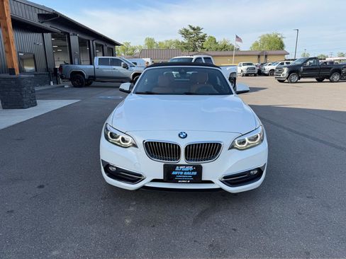 Used 2018 BMW 230i Convertible w/ Premium Package RWD image 2