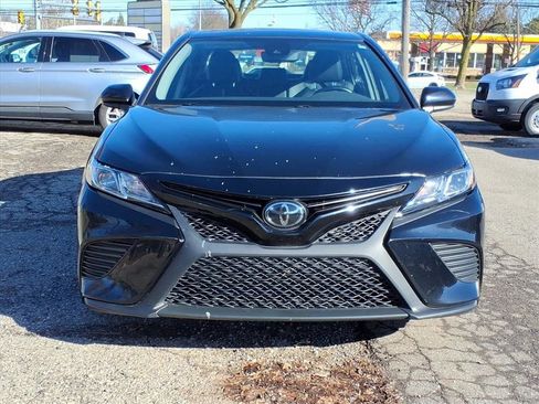 Used 2020 Toyota Camry SE image 8