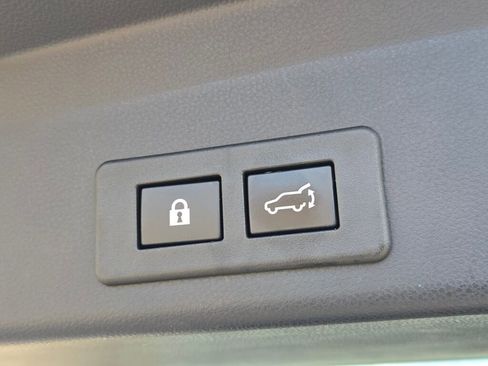 Used 2021 Subaru Ascent Premium image 19