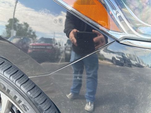 Used 2015 Nissan Pathfinder SL image 33