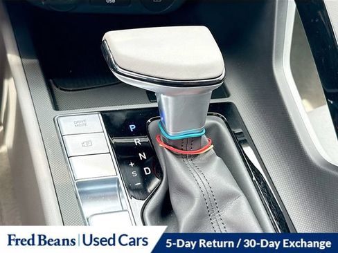 Certified 2025 Hyundai Elantra SEL FWD image 24