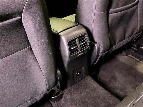 Used 2025 Ford Escape Active image 10