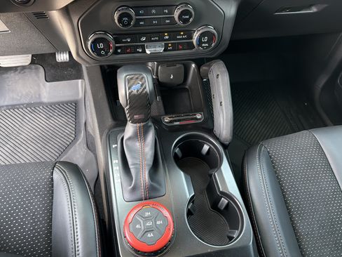 Used 2025 Ford Bronco Raptor w/ Interior Carbon Fiber Pack AWD/4WD image 18