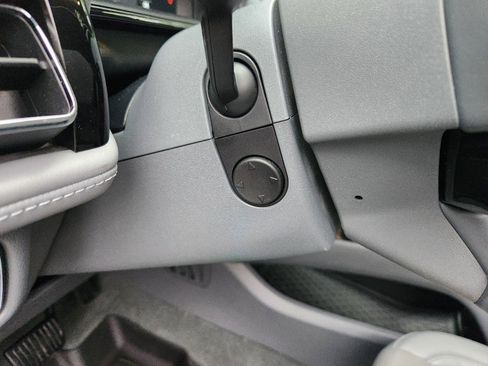 Certified 2022 Lincoln Nautilus Reserve image 34