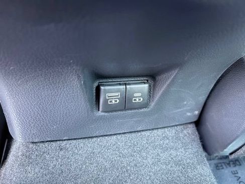 Used 2025 Toyota Camry SE FWD image 8