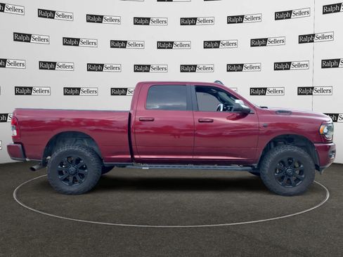 Used 2022 RAM 2500 Big Horn w/ Night Edition AWD/4WD image 7