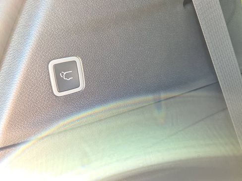 New 2026 Chrysler Pacifica Limited w/ S Appearance Package image 11