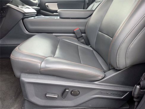 Used 2025 Ford Expedition Max Active AWD/4WD image 18