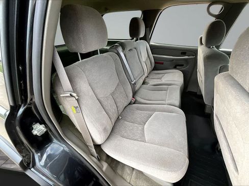Used 2005 Chevrolet Tahoe LS w/ Preferred Equipment Group AWD/4WD image 24