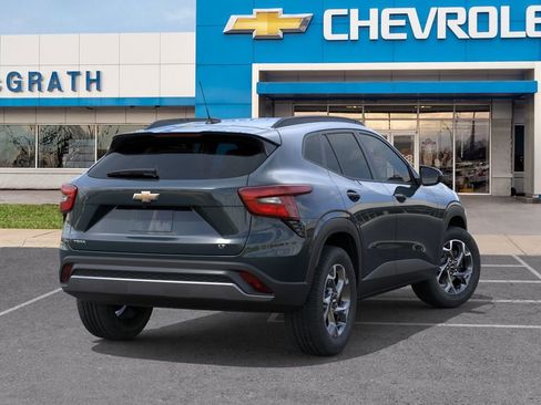 New 2026 Chevrolet Trax LT w/ LT Convenience Package FWD image 5
