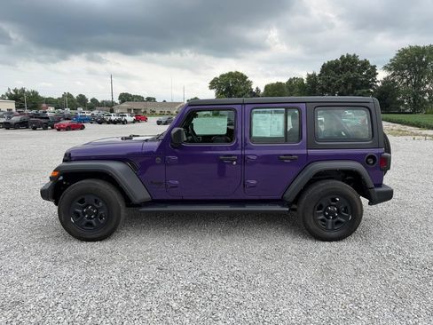 Used 2023 Jeep Wrangler Unlimited Sport AWD/4WD image 4