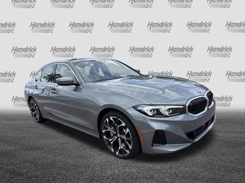 Certified 2025 BMW 330i Sedan RWD image 2