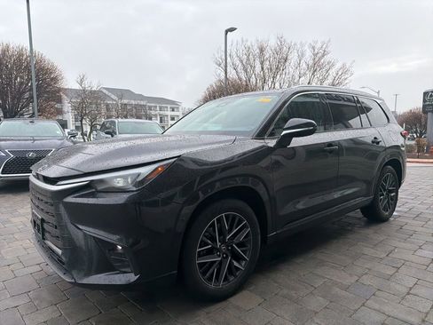 Certified 2024 Lexus TX 350 350 Premium w/ Technology Package image 10