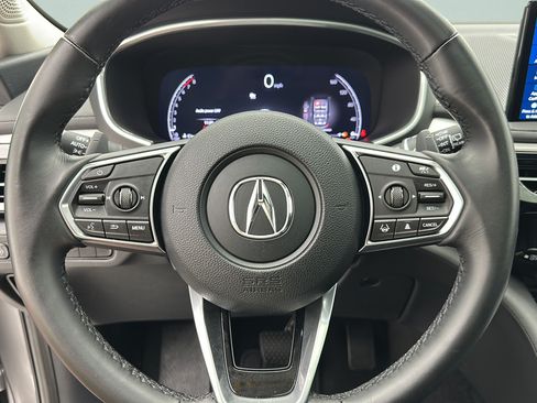 Used 2025 Acura MDX SH-AWD image 16