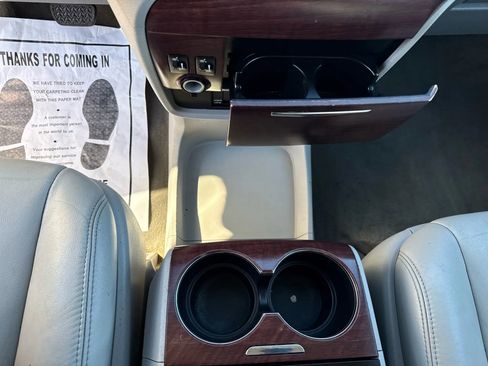 Used 2012 Toyota Sienna Limited image 25