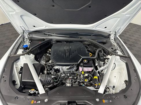 Used 2025 Genesis G70 2.5T RWD image 34