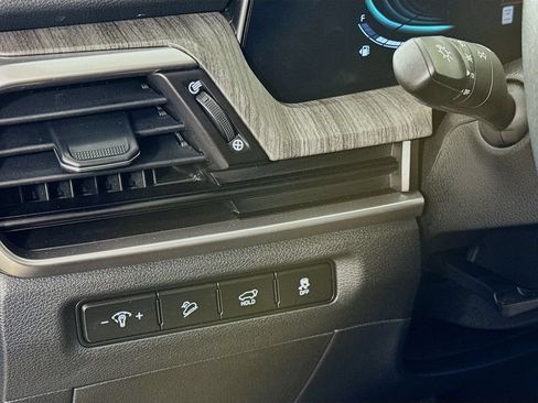 Used 2025 Kia Telluride EX w/ EX Captain's Chair Package FWD image 10