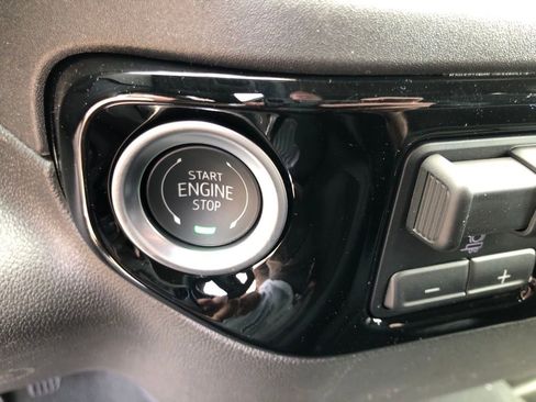 New 2025 GMC Sierra 1500 Elevation AWD/4WD image 21