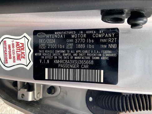 Used 2025 Hyundai Venue SEL FWD image 37