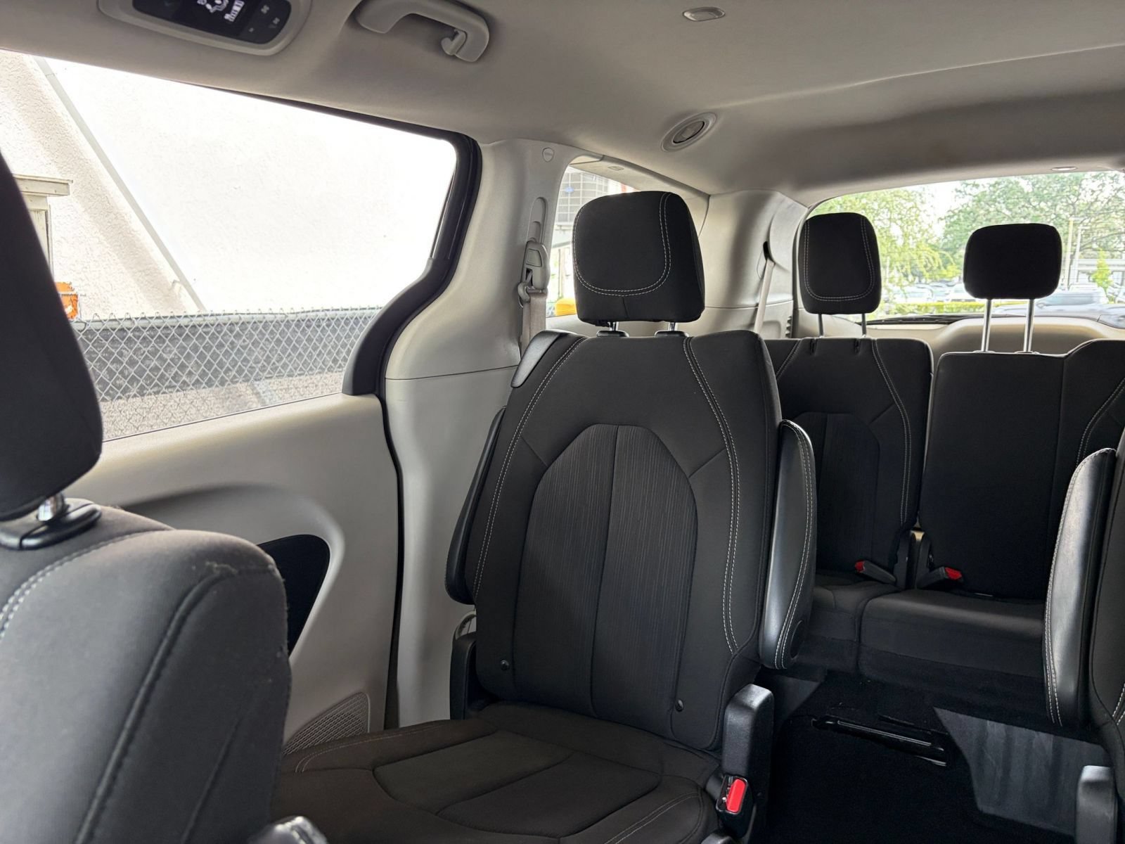 Used 2024 Chrysler Voyager LX FWD image 40