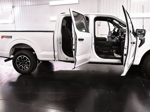 Used 2022 Ford F150 XL w/ STX Appearance Package image 29