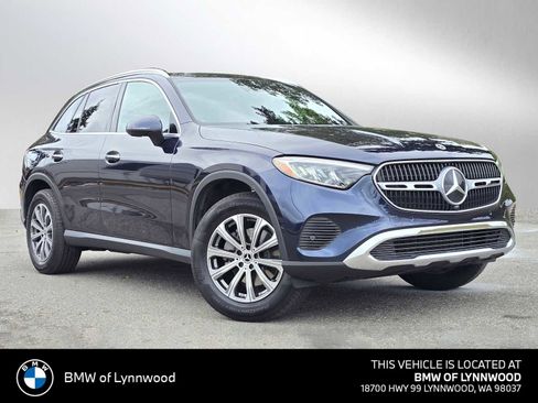 Used 2024 Mercedes-Benz GLC 300 4MATIC image 1