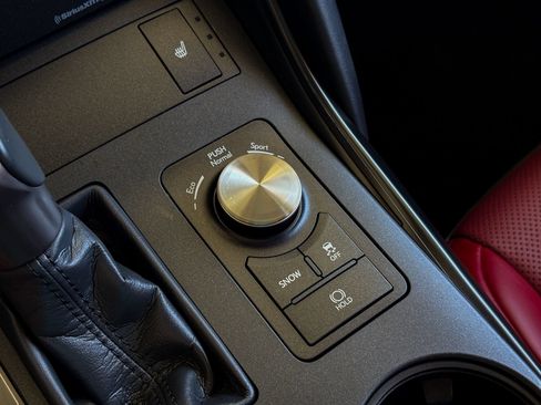 Used 2025 Lexus IS 350 F Sport RWD image 36
