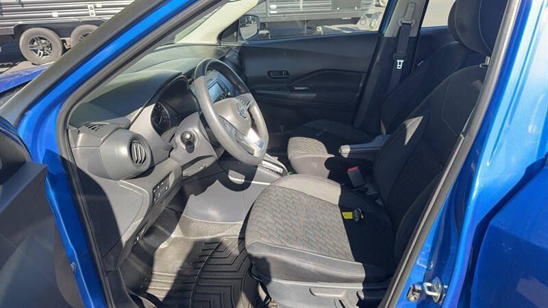 Used 2021 Nissan Kicks S FWD image 23
