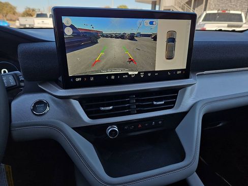 New 2026 Ford Explorer Active w/ Active Comfort Package image 24