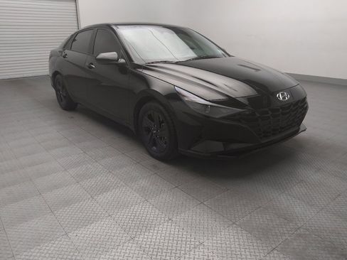 Used 2021 Hyundai Elantra Blue image 13