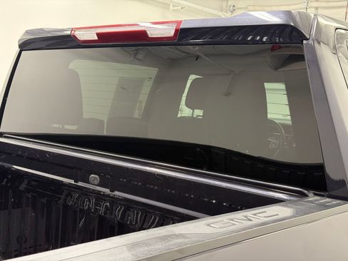 Used 2025 GMC Sierra 1500 SLT AWD/4WD image 9