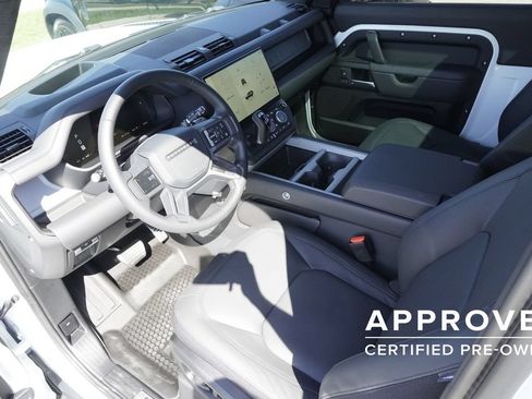 Used 2026 Land Rover Defender 90 V8 AWD/4WD image 18