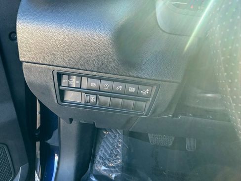 Used 2022 Toyota Tundra SR5 w/ SR5 Convenience Package image 20