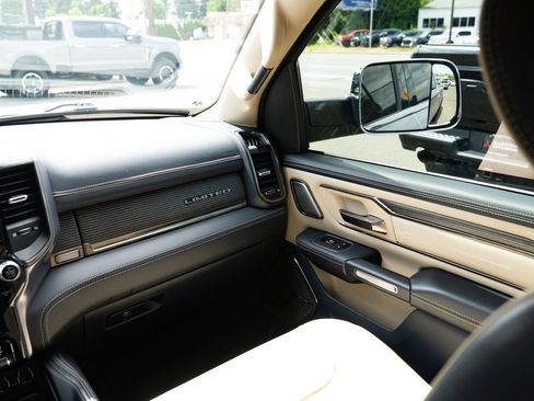 Used 2019 RAM 1500 Limited AWD/4WD image 10