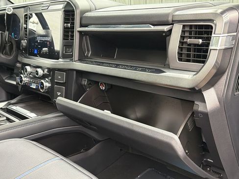 Used 2025 Ford F250 Platinum image 41