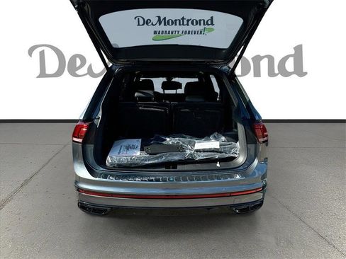 Used 2024 Volkswagen Tiguan SE R-Line FWD image 29