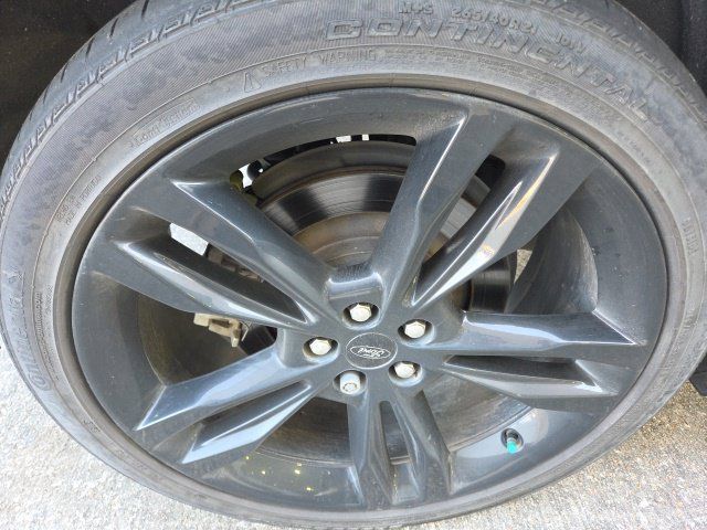 Used 2019 Ford Edge ST w/ Equipment Group 401A AWD/4WD image 16
