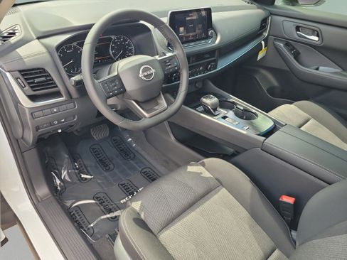 New 2026 Nissan Rogue SV w/ Cold Weather Package FWD image 23