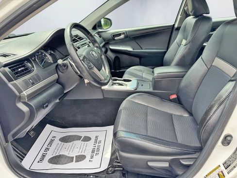 Used 2014 Toyota Camry SE FWD image 13
