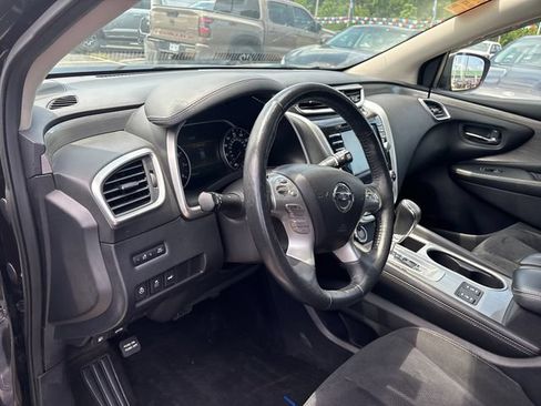 Used 2018 Nissan Murano SV AWD/4WD image 8