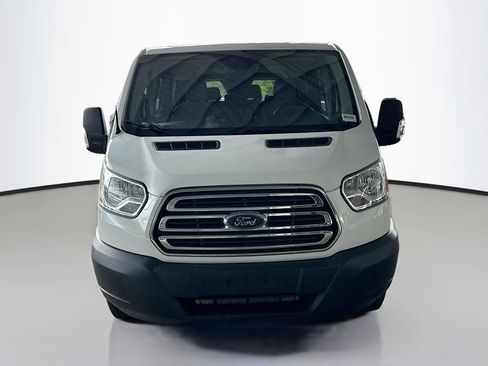Used 2015 Ford Transit 150 XLT image 2