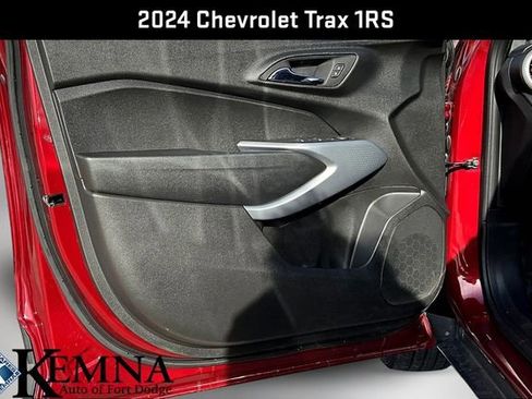 Used 2024 Chevrolet Trax RS w/ Driver Confidence Package image 21