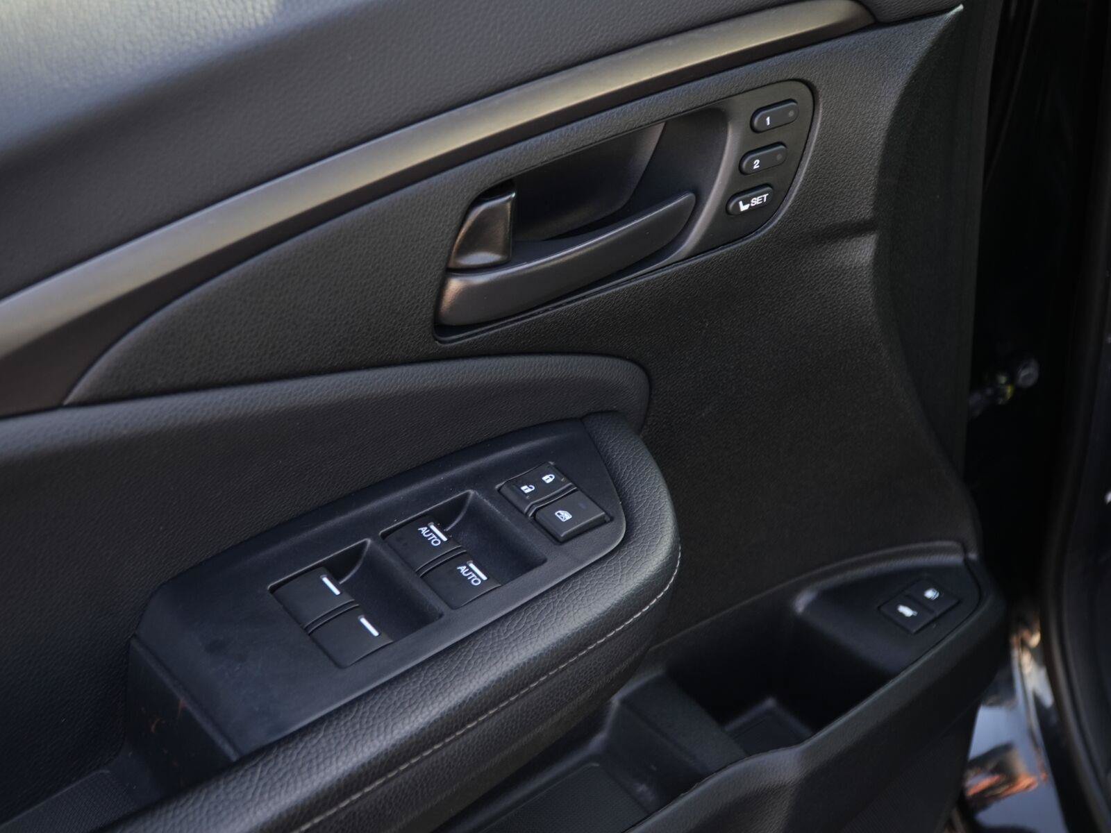 Used 2022 Honda Passport EX-L image 6