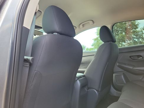 Used 2025 Nissan Sentra S FWD image 11