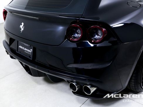 Used 2018 Ferrari GTC4Lusso T image 35