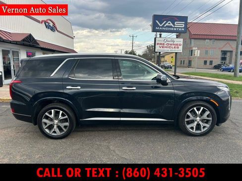 Used 2021 Hyundai Palisade Limited w/ Winter Package image 4