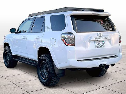 Used 2020 Toyota 4Runner SR5 Premium image 14